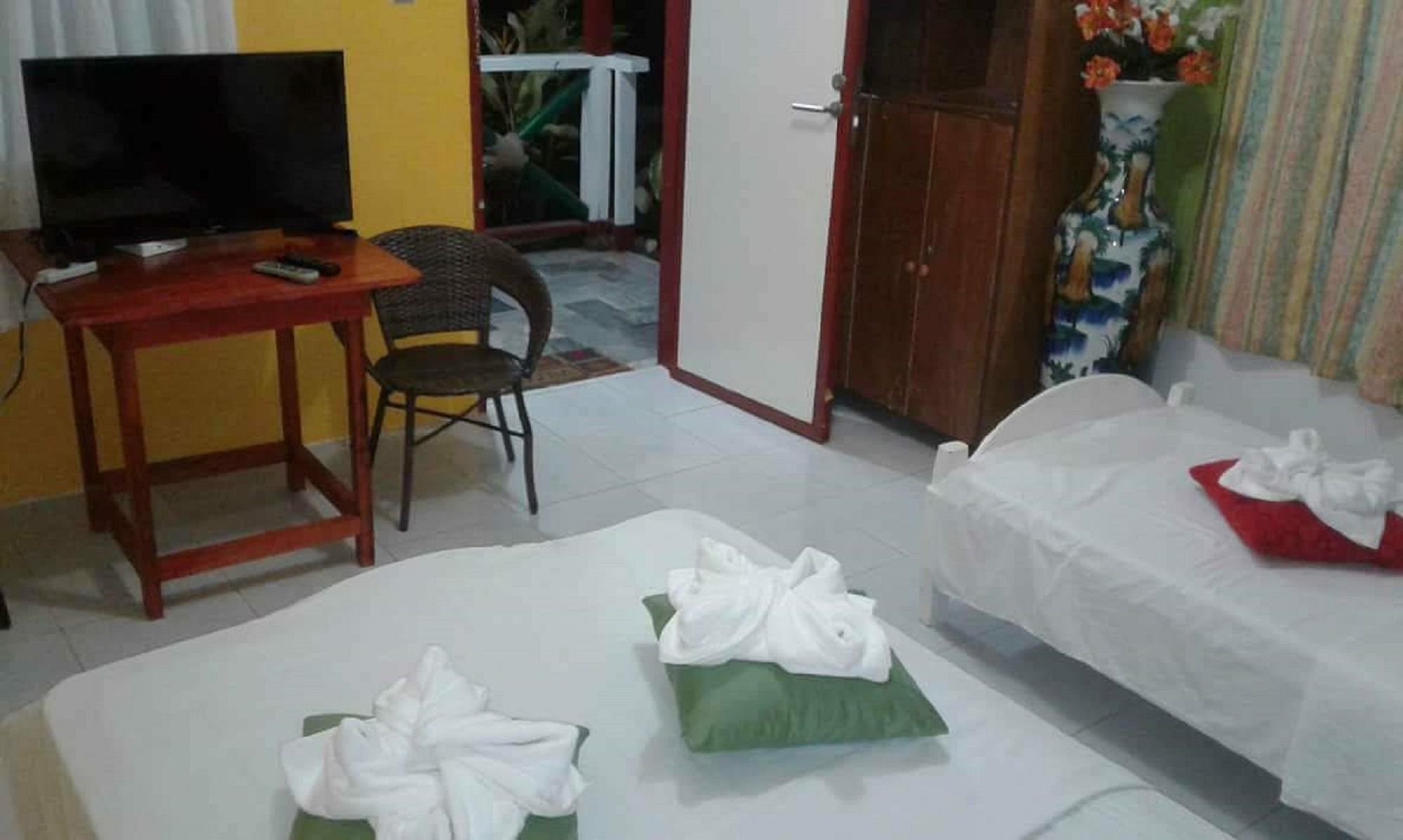 Traville Huts Palm Beach Inn Panglao Eksteriør bilde