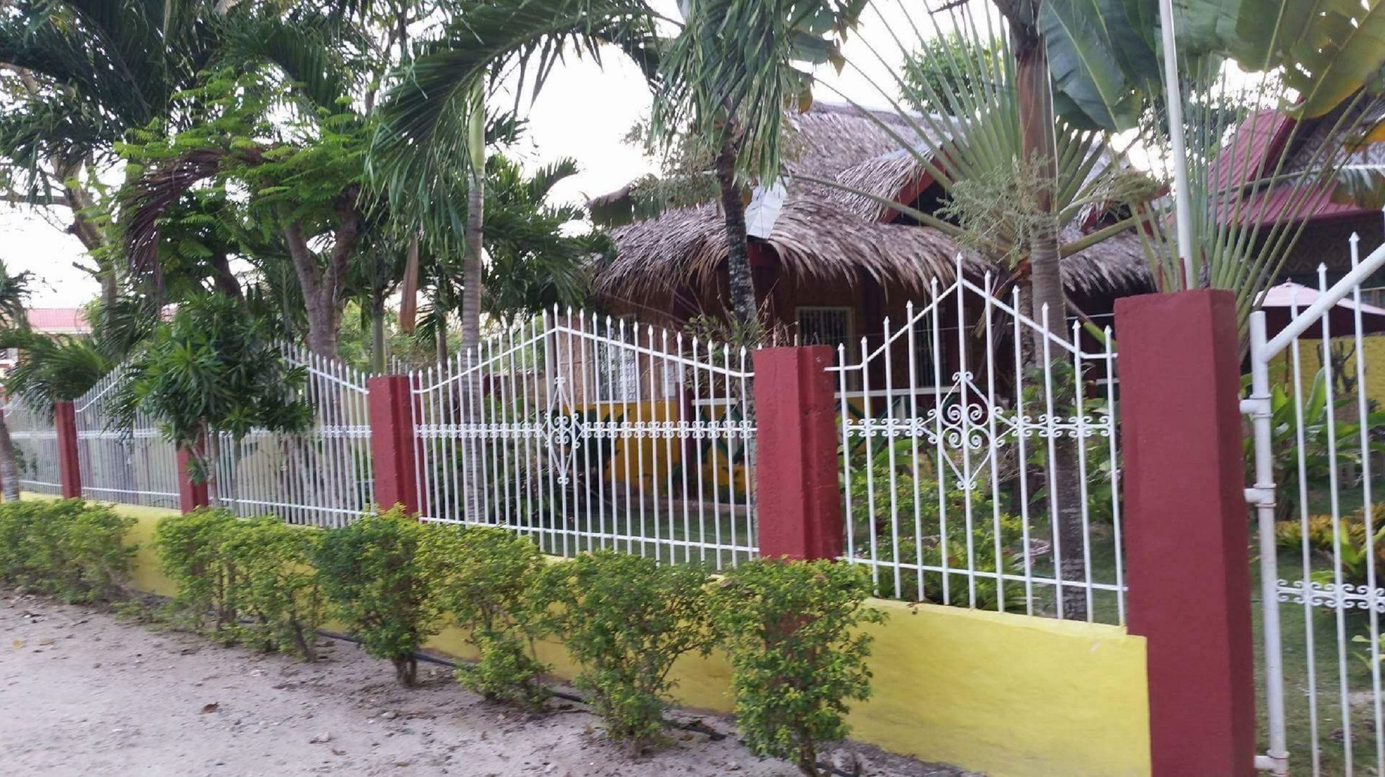Traville Huts Palm Beach Inn Panglao Eksteriør bilde